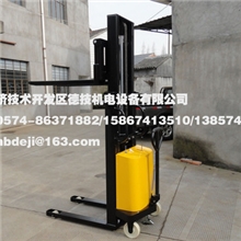 厂家直销半电动堆高车