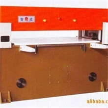 供应烟台精密四柱裁断机