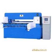 供应精密四柱自动平衡油压裁断机