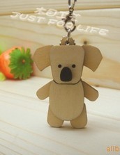 供应木质吊牌、钥匙扣礼品、挂件、玩具激光切割、打标、雕刻加工