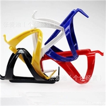 批发自行车山地车高强度塑料水壶架车水壶架PC水壶架塑料水壶架