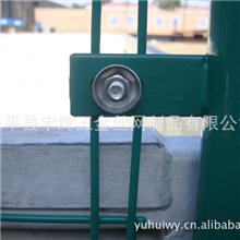 双边丝护栏网，双边护栏网，双边隔离栅，双边围栏网批发
