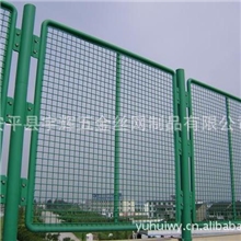 框架护栏网，框架围栏网，框架隔离栅，安平县宇辉五金丝网公司