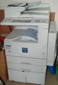 理光2022数码复合机带自动送稿/网络打印机