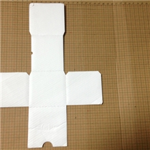 厂家供应彩色瓦楞纸，彩色坑纸，两层/三层E/F瓦