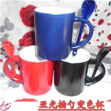 厂家直销热转印杯子批发插勺变色杯1级杯胎出口品质diy影像杯创意