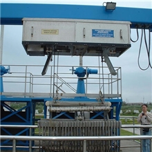 CYG型移动抓斗式格栅除污机