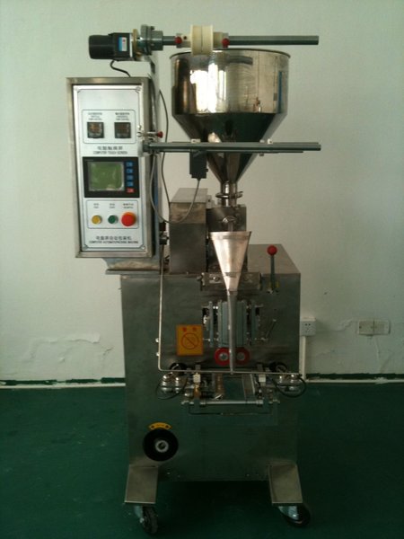 专业制造菇脚酱包装机/调味品酱包包装机械/上海包装机