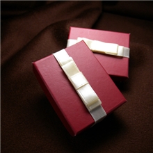 订制首饰盒高档礼品盒饰品盒包装盒印刷时尚酒红情侣戒指盒