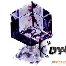 全国销量第一旋转水晶立方体加灯水晶魔方水晶影像耗材批发