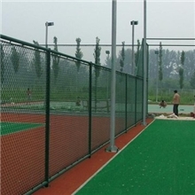 承接广州体育场围栏勾花护栏网，球场护栏网，网球场围栏网