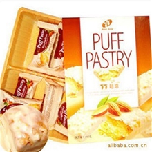 供应【聚友】台湾进口零食宏亚77蜜兰诺千层酥|松塔15盒/箱4.6kg