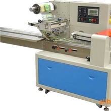 婴儿湿巾包装机械，全自动包装机械