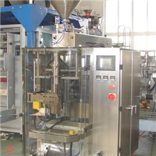 供应实惠耐用大包液体自动包装机灌装饮料包装机
