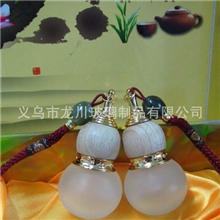厂家供应旅游景点纪念品汽车香水挂件精油瓶玻璃工艺品