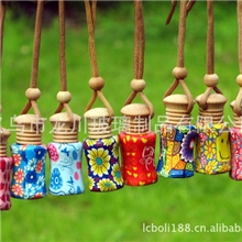 厂家直销汽车香水玻璃工艺品精油瓶工艺品软陶瓶汽车挂件