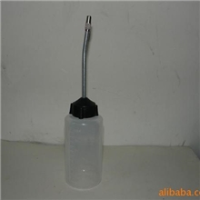 【厂家直销】吹塑瓶，加油壶，油壶白色，缝纫油壶，黑盖塑料瓶