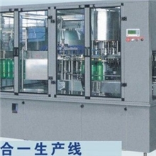 厂价直销含气饮料灌装机械碳酸饮料灌装三合一机械