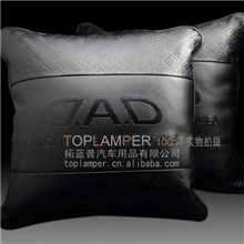 供应DAD车载抱枕印纹皮革抱枕高档汽车抱枕