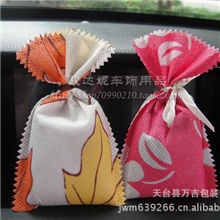 供应30g竹炭包樟香包防辐射家用车用礼品赠品促销品批发