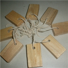 厂家供应天然香樟木块防虫防蛀防潮香樟木条等樟木制品