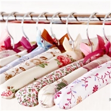 厂家直供家居必备布艺衣架整理收纳包布衣架