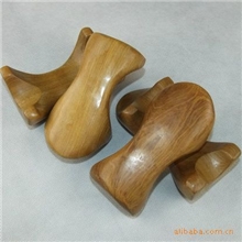 【东兴红木坊】越南香樟木背部脚部腰部按摩器木质四脚按摩狗批发