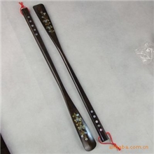 【东兴红木坊】越南鸡翅木精美贝花鞋拔超长70cm