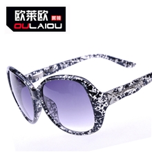 2013新款蛤蟆镜时尚女士款太阳镜批发眼镜批发大框品牌20370