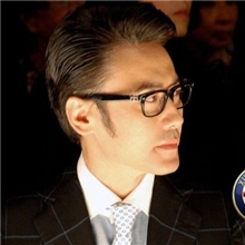 吴秀波同款克罗心眼镜GITTINANY？男女板材近视平光镜眼镜框架