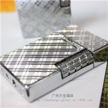 地摊打火机批发|正点611英伦格调边打朗声打火机|金属砂轮打火机