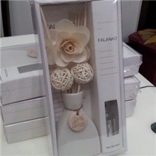 厂家直销蔓芷木片花香薰套装藤条挥发礼盒摆饰薰香套装礼盒