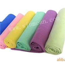 厂家供应PVA擦车巾，强吸水鹿皮巾,仿鹿皮巾