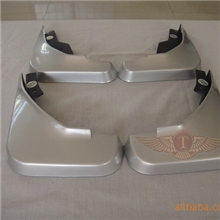 汽车挡泥板烤漆挡泥板、汽车用品附件外饰品、林荫大道挡泥板