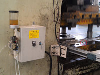 销售冲床喷油机冲压模润滑设备