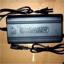 电动车电池充电器智能充电器