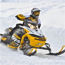 庞巴迪越野550型雪地摩托车