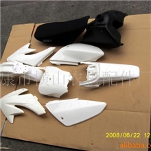 供应CRF70越野车塑件。本田70越野车外壳，大飞鹰越野车塑料件，