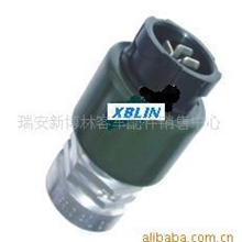 金龙2155车速传感器三插