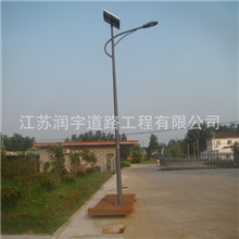 低价批发各类大功率LED太阳能路灯、新农村建设太阳能路灯