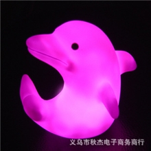 厂家直销创意礼品七彩小夜灯海豚小夜灯变色海豚灯批发