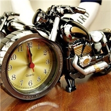 （随机混发）2013创意摩托车闹钟时尚精品小闹钟工艺品摆件