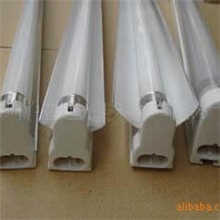 价格实惠，质保2年,T5高品三基色28W支架灯