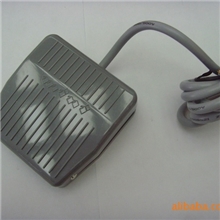 天得TEND脚踩开关脚踏板开关塑料脚踏开关配件TFS-20110A