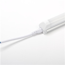 厂家直销供应T8一体化13Wled日光灯5730灯珠