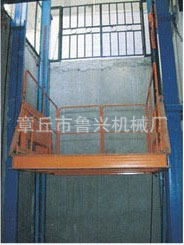供应四柱货物升降平台使用安全可靠