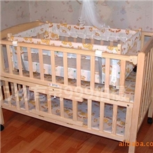 批发ST1368A康贝儿童床婴儿床实木带储物室挂式摇篮环保无漆