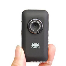厂家直销奥尼Q721迷你摄像机迷你DV可拍照边充边录超长录像