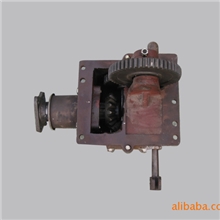 厂家大量供应生产优质180D四驱变速箱1