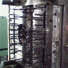 供应塑料模具、注塑模具、电火花加工、线切割加工